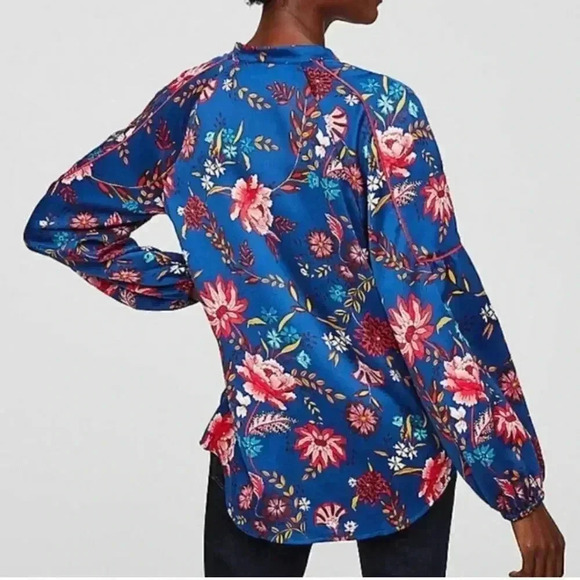 COPY - LOFT floral blouse - Picture 10 of 10